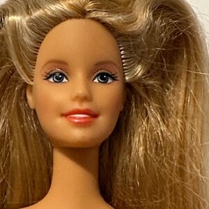Vintage Y2K Barbie Doll